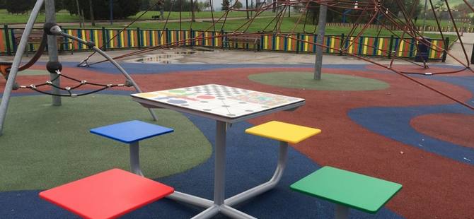 Mobiliario Infantil para Exteriores